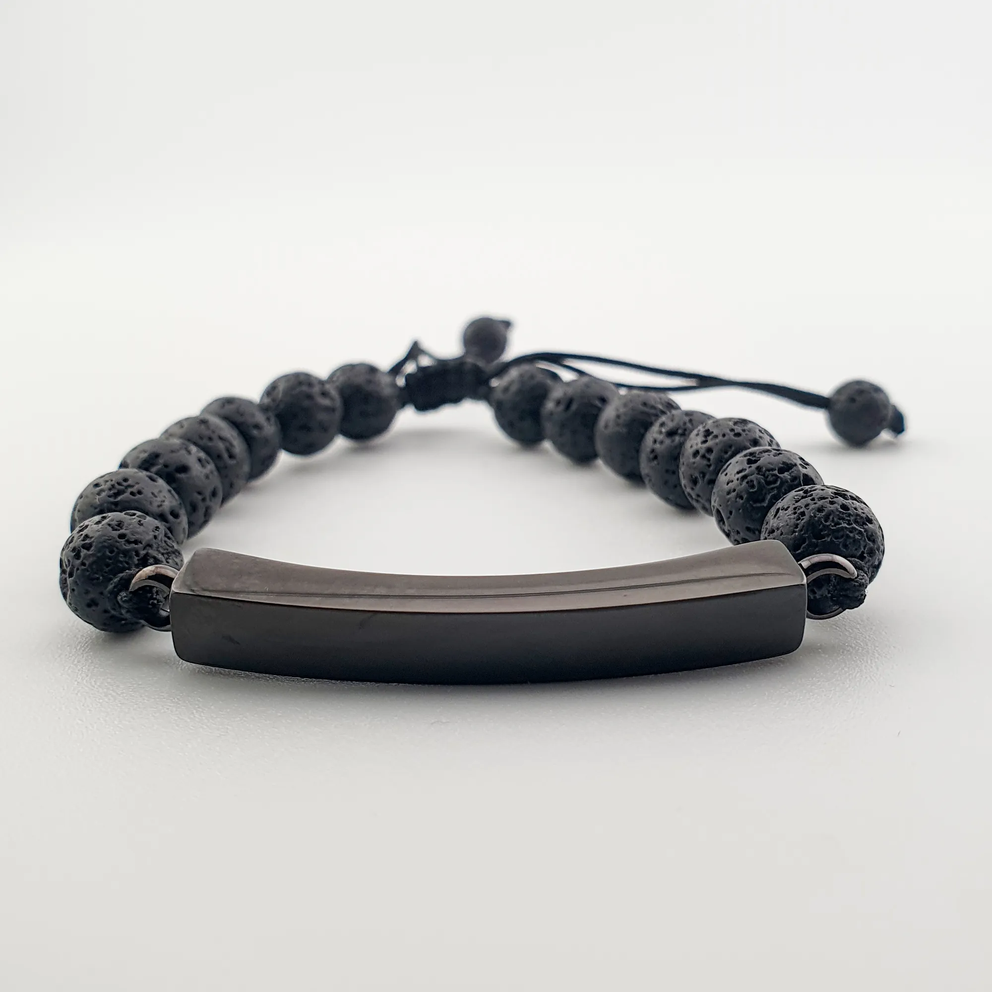 Verstelbare As Armband met Lava Kralen – Zwart - Gedenksieraad